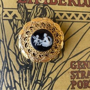 Cameo Brooch Pin Woman & Cherub Unmarked 1 1/2” Diameter Excellent Condition!